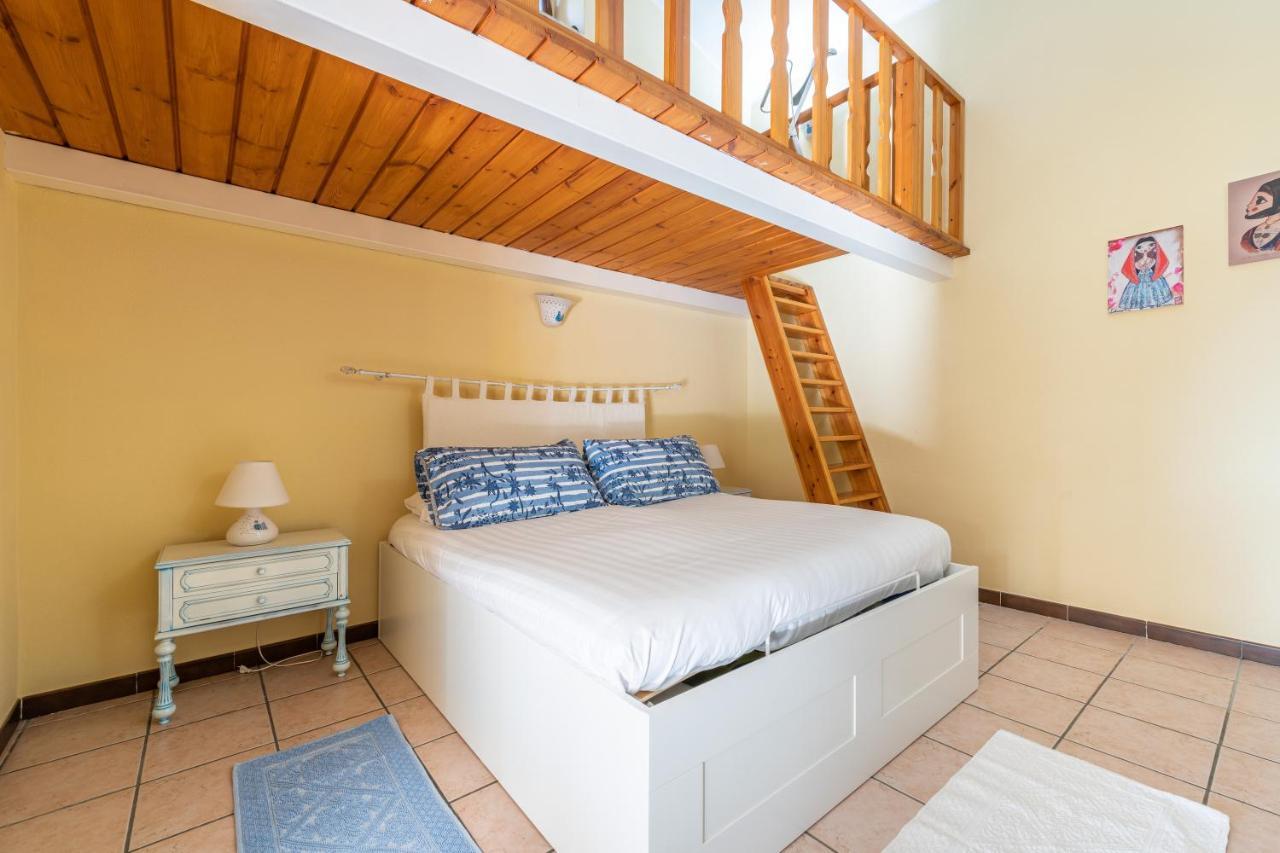 Villa Sureu Solanas  Eksteriør billede