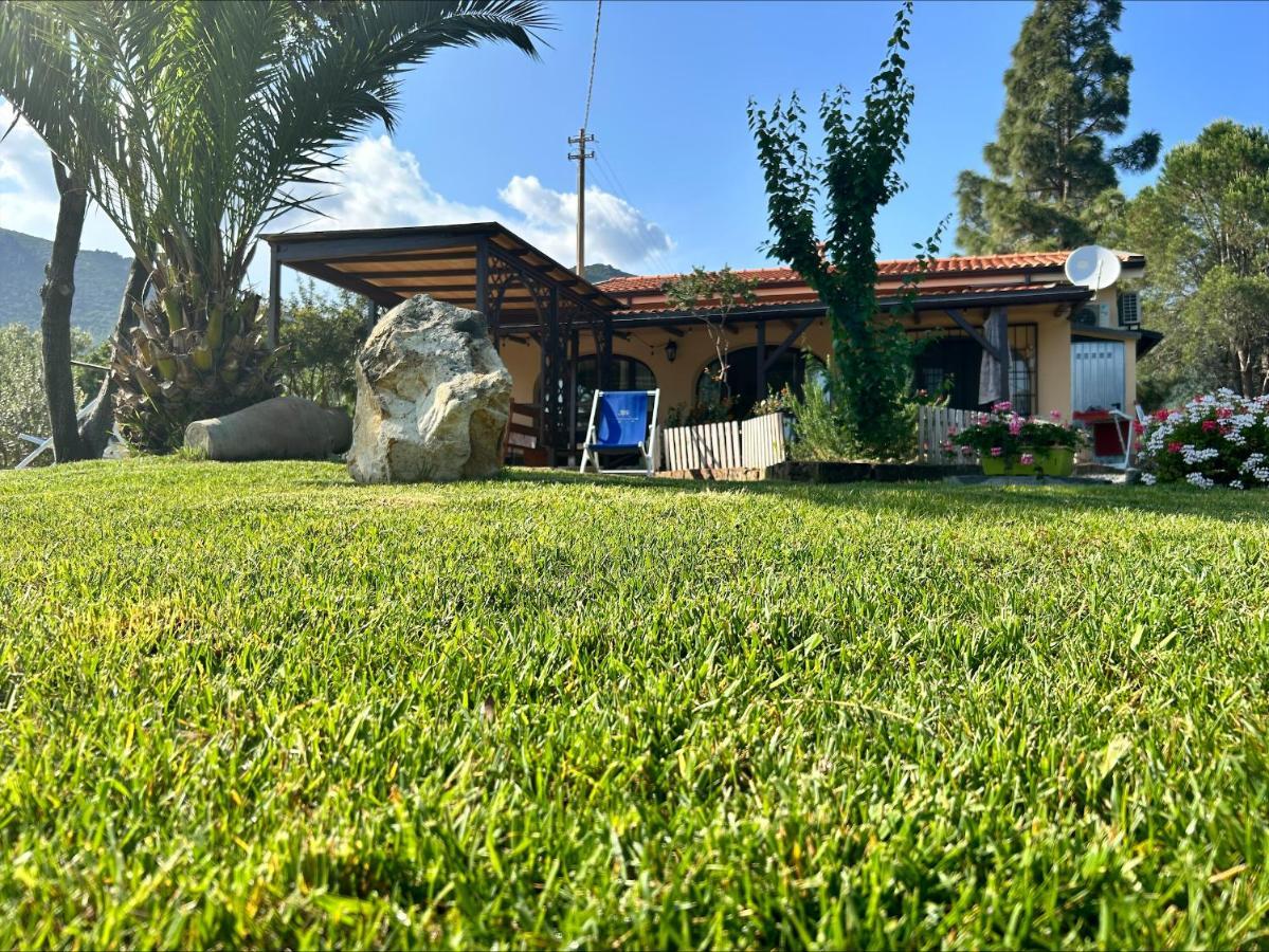Villa Sureu Solanas  Eksteriør billede